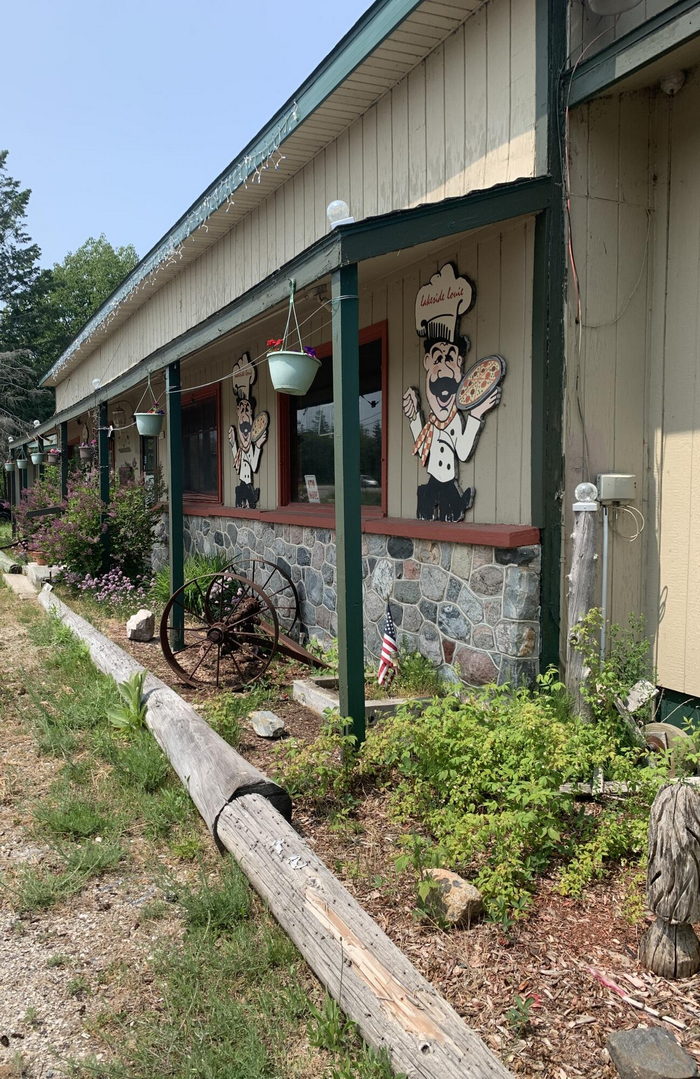 Johnny Bs (Italian Garden) - Real Estate Photo (newer photo)
